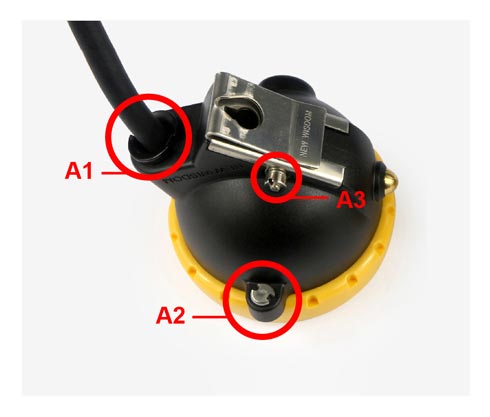 WISDOM正品：燈頭鎖母採用黑色PC塑膠；燈頭蓋限位螺絲的材質為不銹鋼；帽鉤材質為不銹鋼